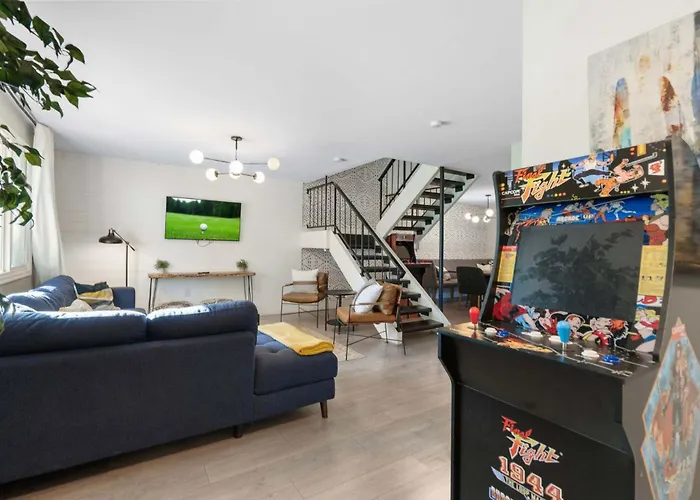 Stylish 4br Oasis Hot Tub Fire Pit & Arcade * Scottsdale