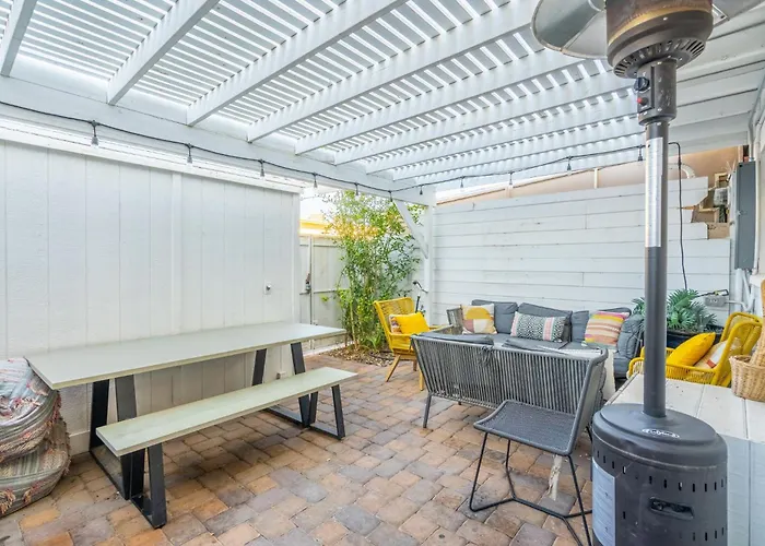 Stylish 4br Oasis Hot Tub Fire Pit & Arcade Ferienhaus *