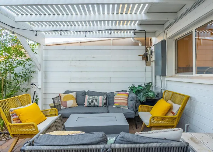 Stylish 4br Oasis Hot Tub Fire Pit & Arcade Ferienhaus *
